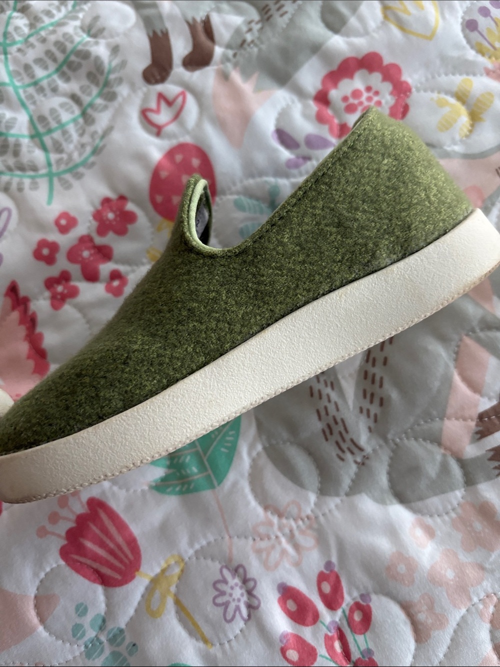 ALLBIRDS wool Kids Slip-On Sneakers in Olive Green - Picture 5 of 9